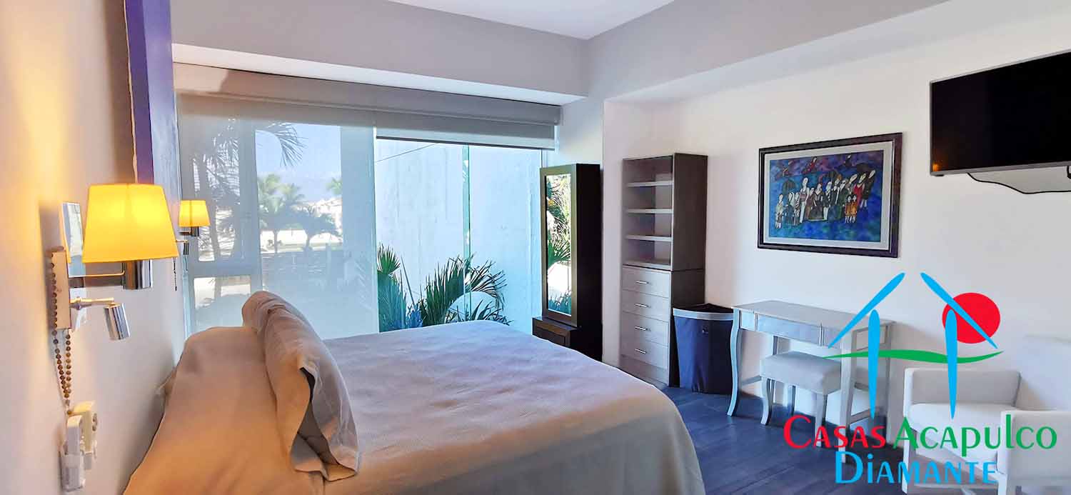 Ocean Front 202 - Recámara uno antes de Otis 1